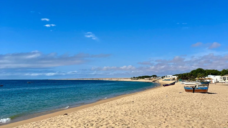 Baía das Pipas, Namibe
